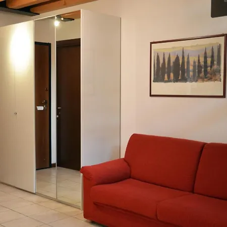 Apartment Flats4Rent Tommaso